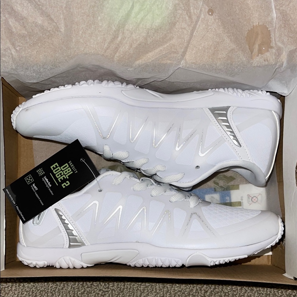 NWT Varsity DBL Edge 2 cheer shoes